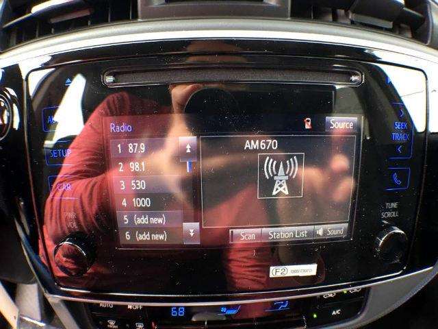 2017 Toyota Corolla SE 4dr Sedan CVT